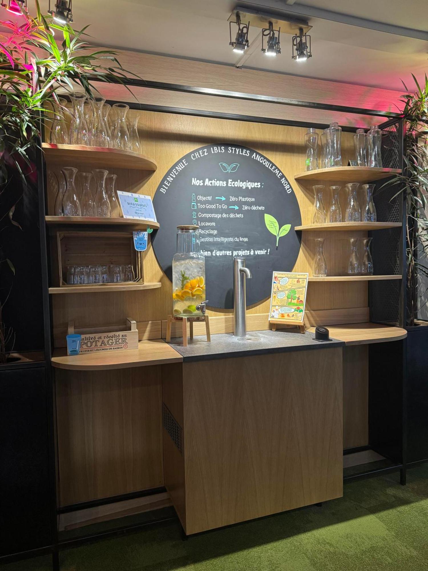 Ibis Styles Angouleme Nord - Hotel Restaurant Champniers  Eksteriør billede
