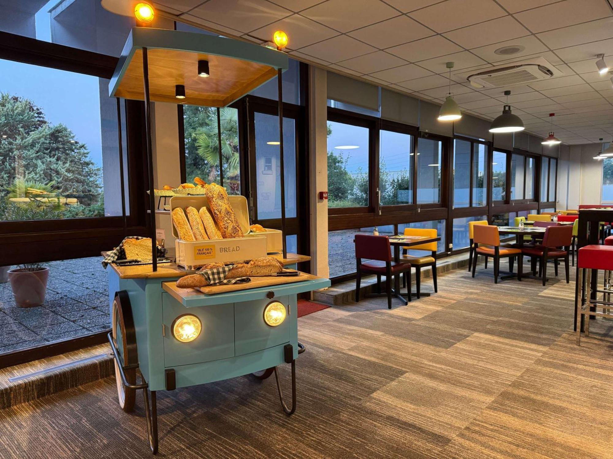 Ibis Styles Angouleme Nord - Hotel Restaurant Champniers  Eksteriør billede